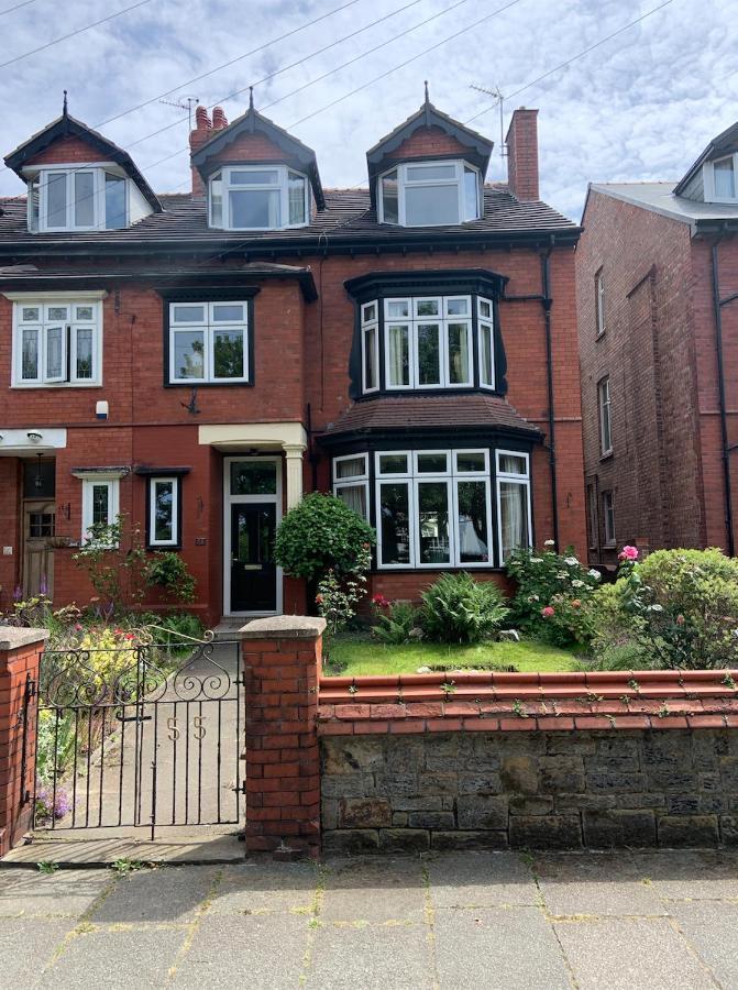 Entire Seaside Home, Sleeps 8, All En-Suite Rooms New Brighton Exterior foto